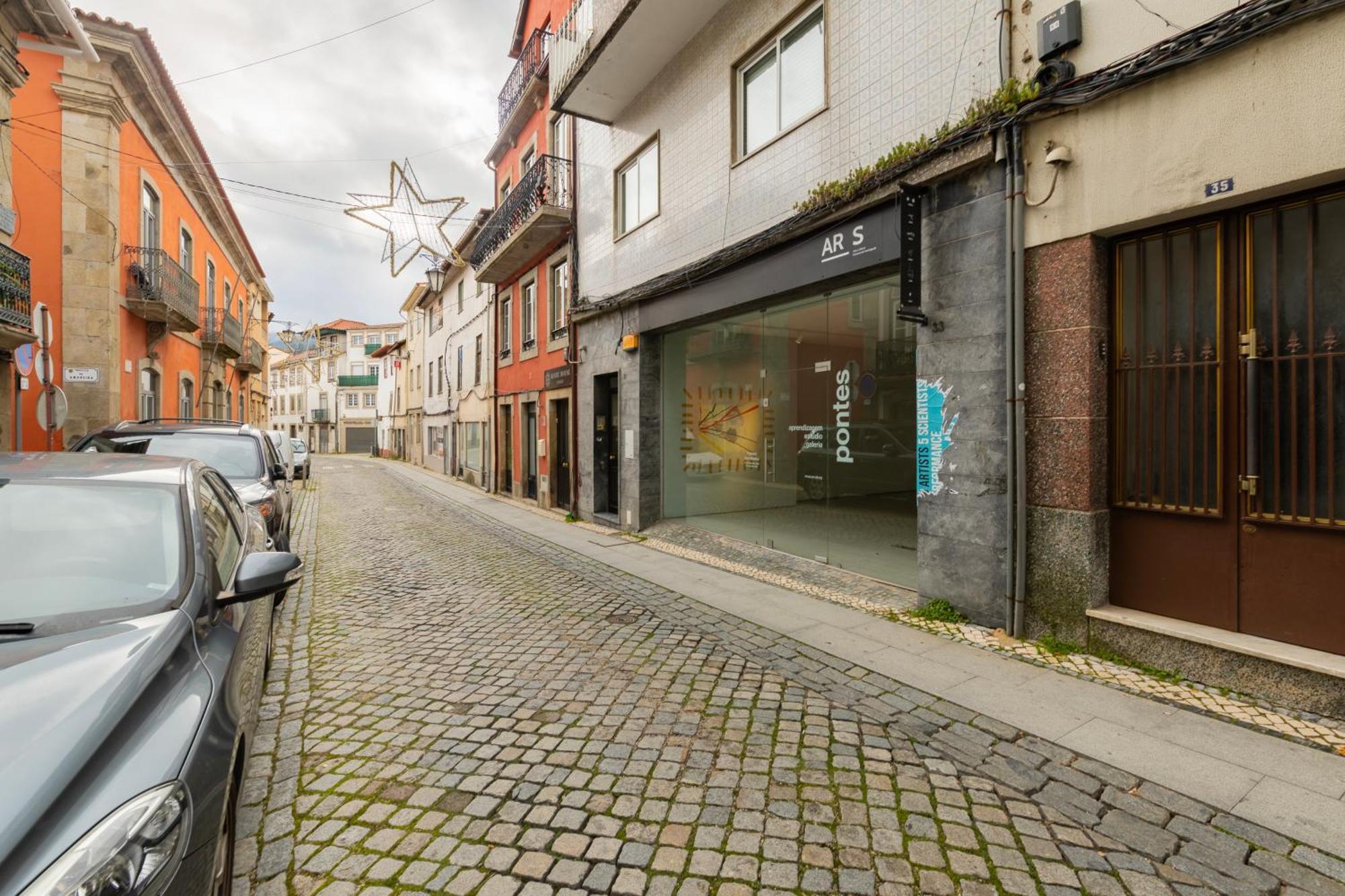 Remodeled Historical Apartment In The City Center Fundão Zewnętrze zdjęcie